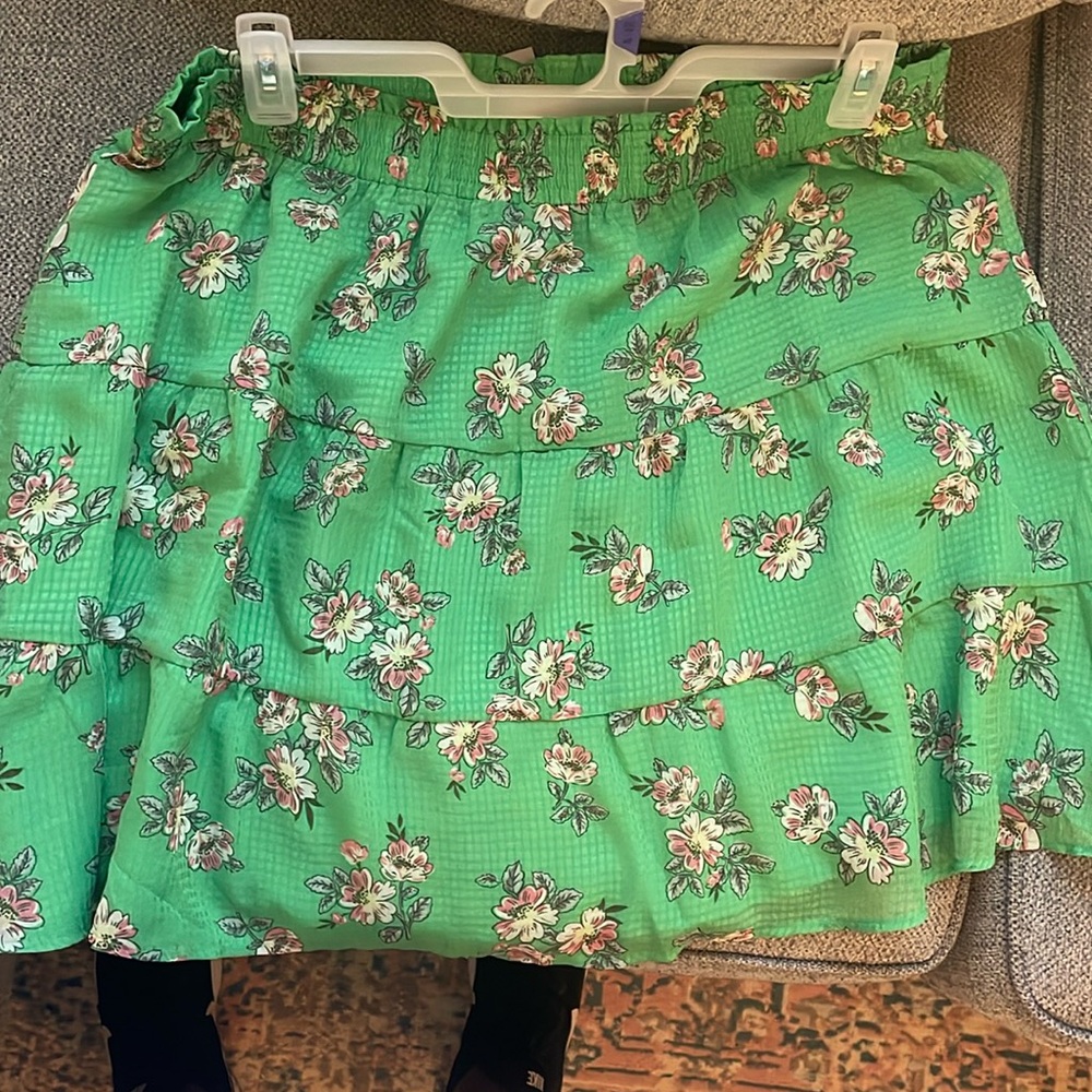 Loft tiered floral skirt